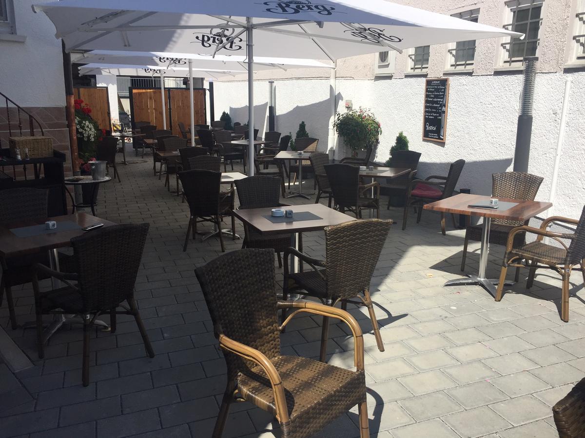 Hotel Ristorante Rostica Bad Urach Exteriör bild